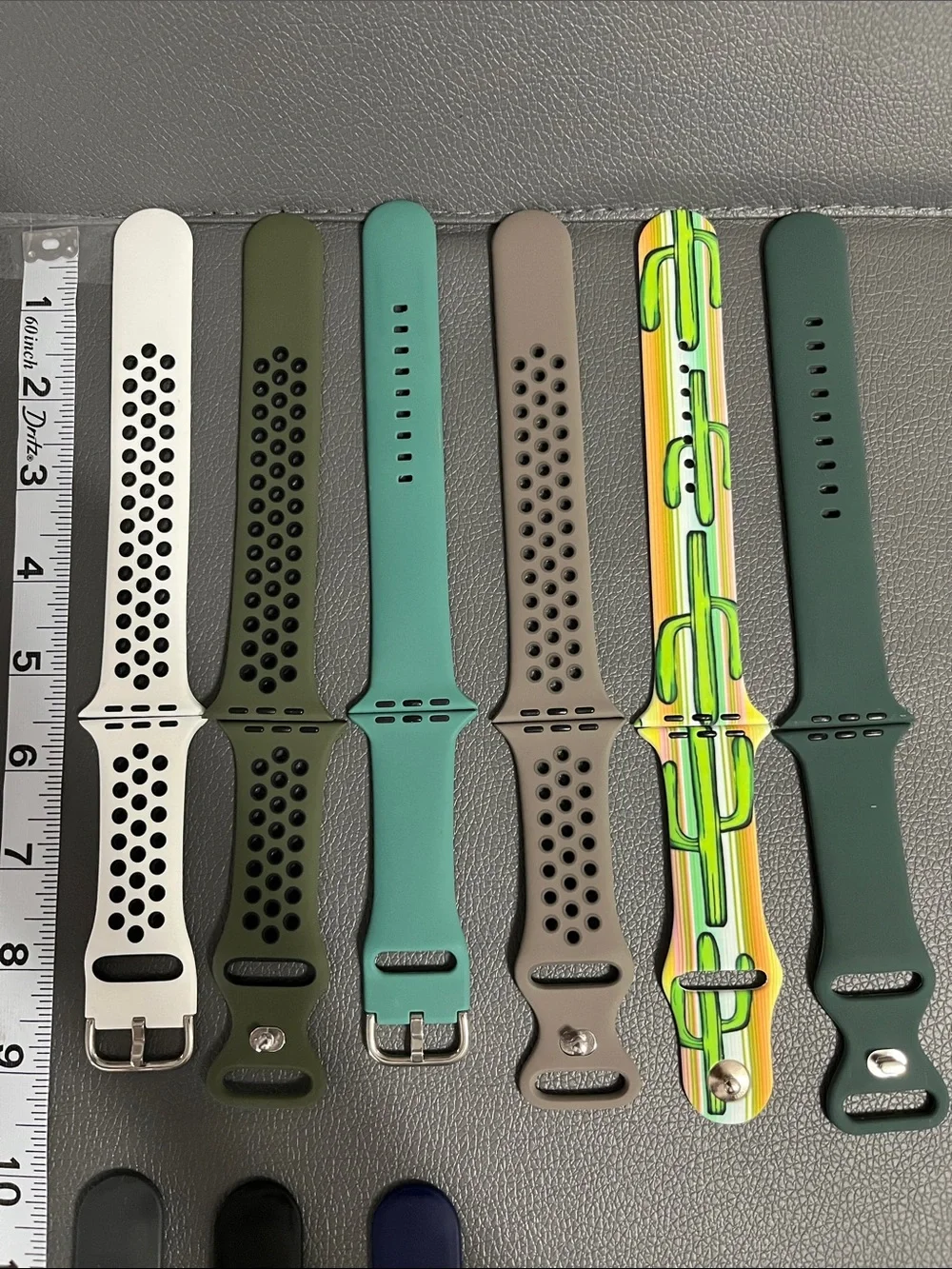 16 Smart Watch silicone bands/2 Watch protectors